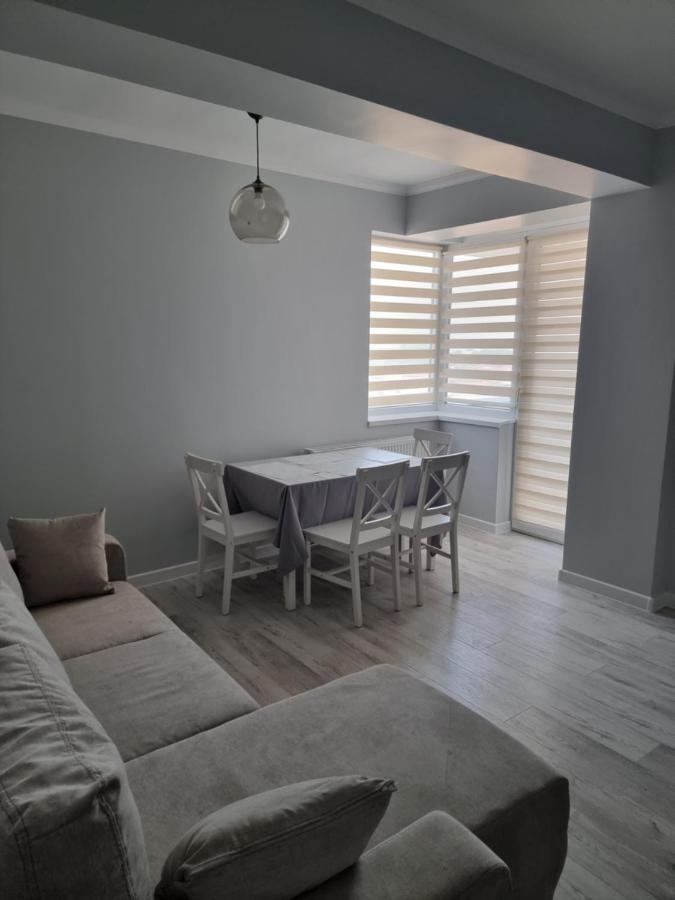 Apartament 2 Camere Eliberarii Köstence Dış mekan fotoğraf