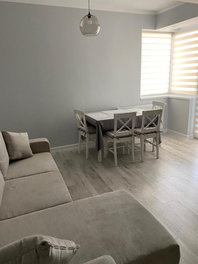 Apartament 2 Camere Eliberarii Köstence Dış mekan fotoğraf